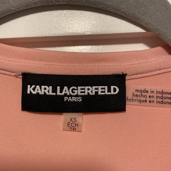 Beautiful Karl Lagerfeld light pink lace front with bow at neck sleeveless top. - Picture 3 of 7